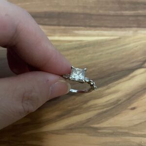 Elegant Silver Women's Ring